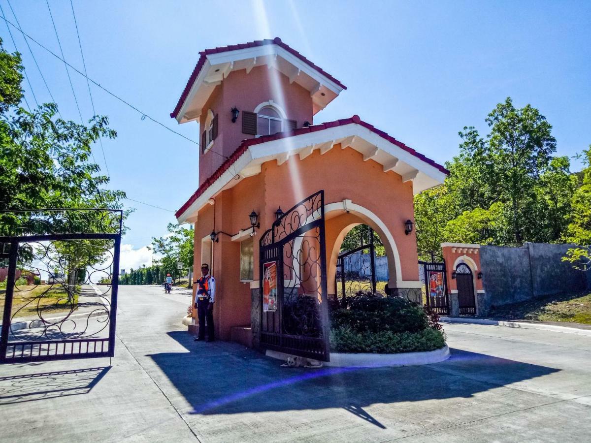 Hillview Apt W/ Pool Access - Free Wifi Tagbilaran City Bagian luar foto